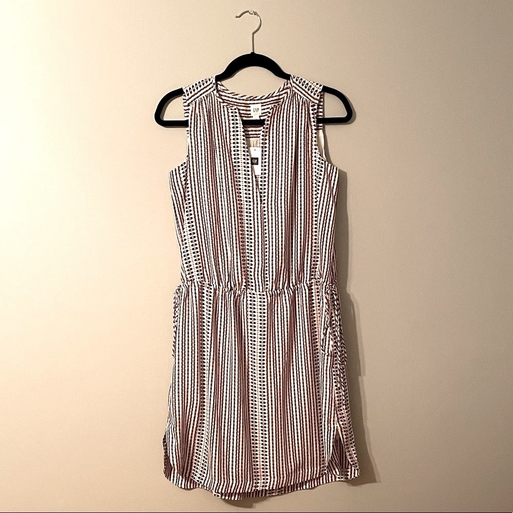 GAP white, pink/coral, & navy blue drawstring, lined dress NWT
